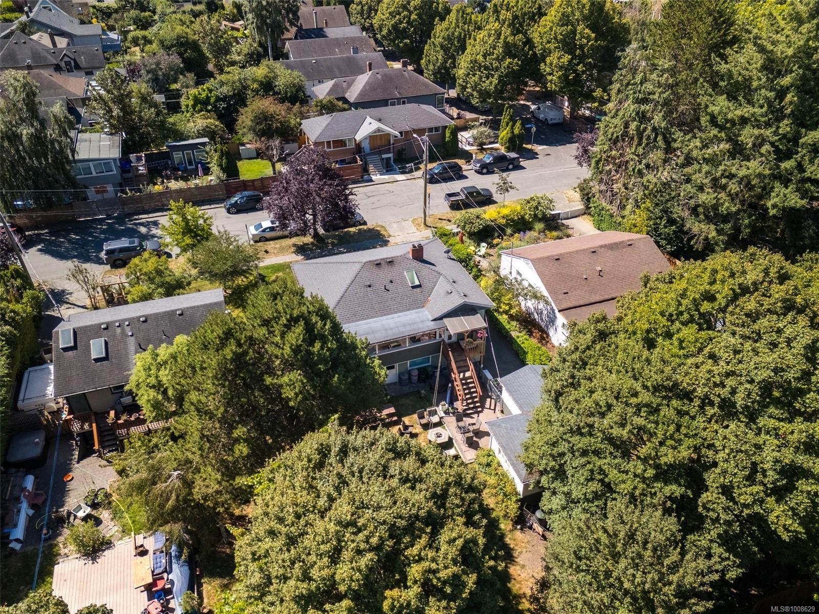









1914


Leighton

Rd,
Victoria,




BC
V8R 1N4

