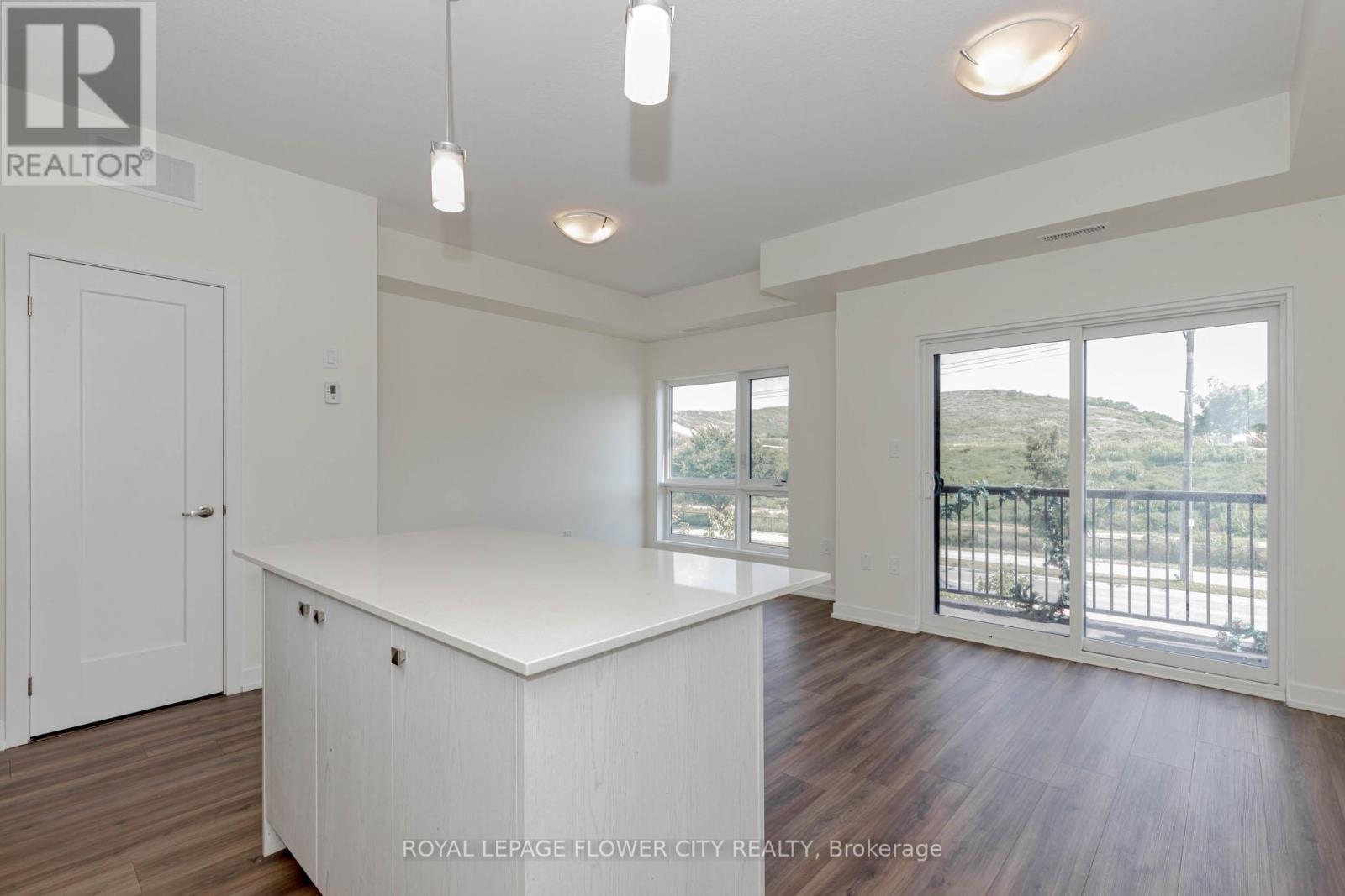 












C13 - 10 PALACE STREET

,
Kitchener,




Ontario
N2E0J3

