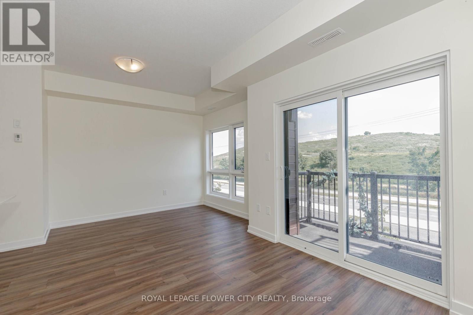 












C13 - 10 PALACE STREET

,
Kitchener,




Ontario
N2E0J3

