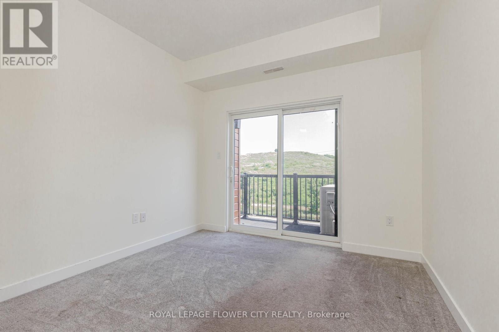 












C13 - 10 PALACE STREET

,
Kitchener,




Ontario
N2E0J3

