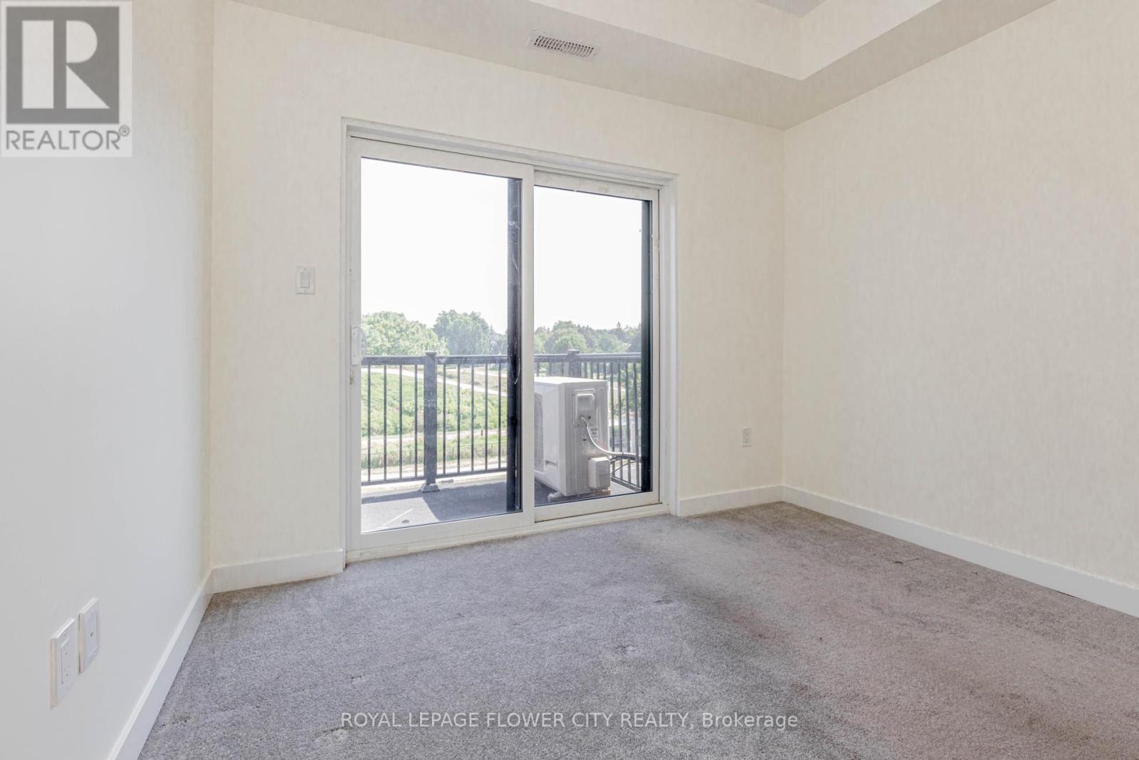 












C13 - 10 PALACE STREET

,
Kitchener,




Ontario
N2E0J3

