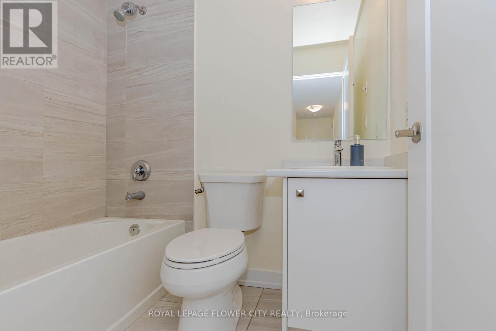 












C13 - 10 PALACE STREET

,
Kitchener,




Ontario
N2E0J3

