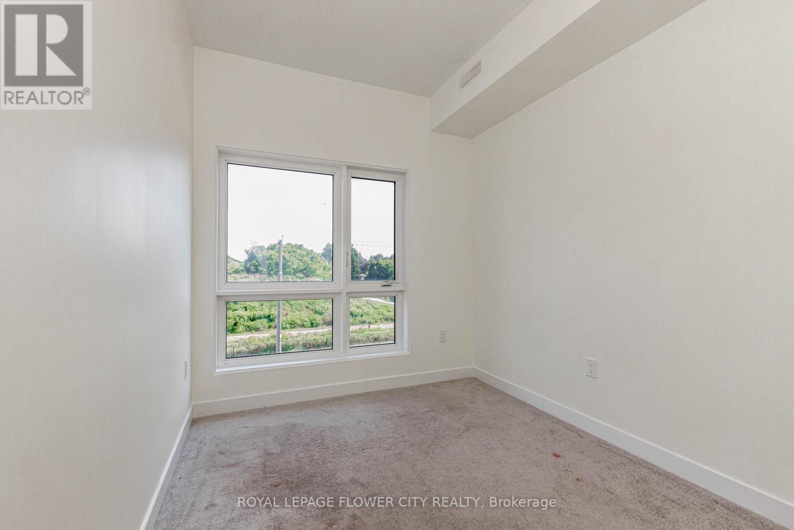 












C13 - 10 PALACE STREET

,
Kitchener,




Ontario
N2E0J3

