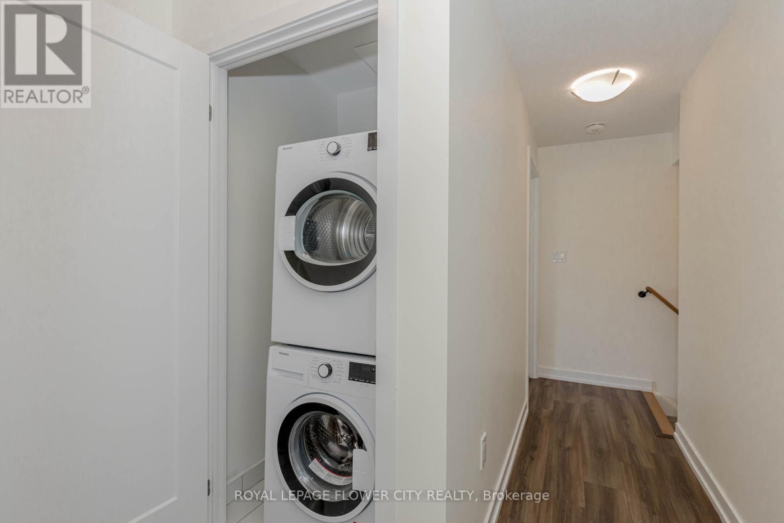 












C13 - 10 PALACE STREET

,
Kitchener,




Ontario
N2E0J3

