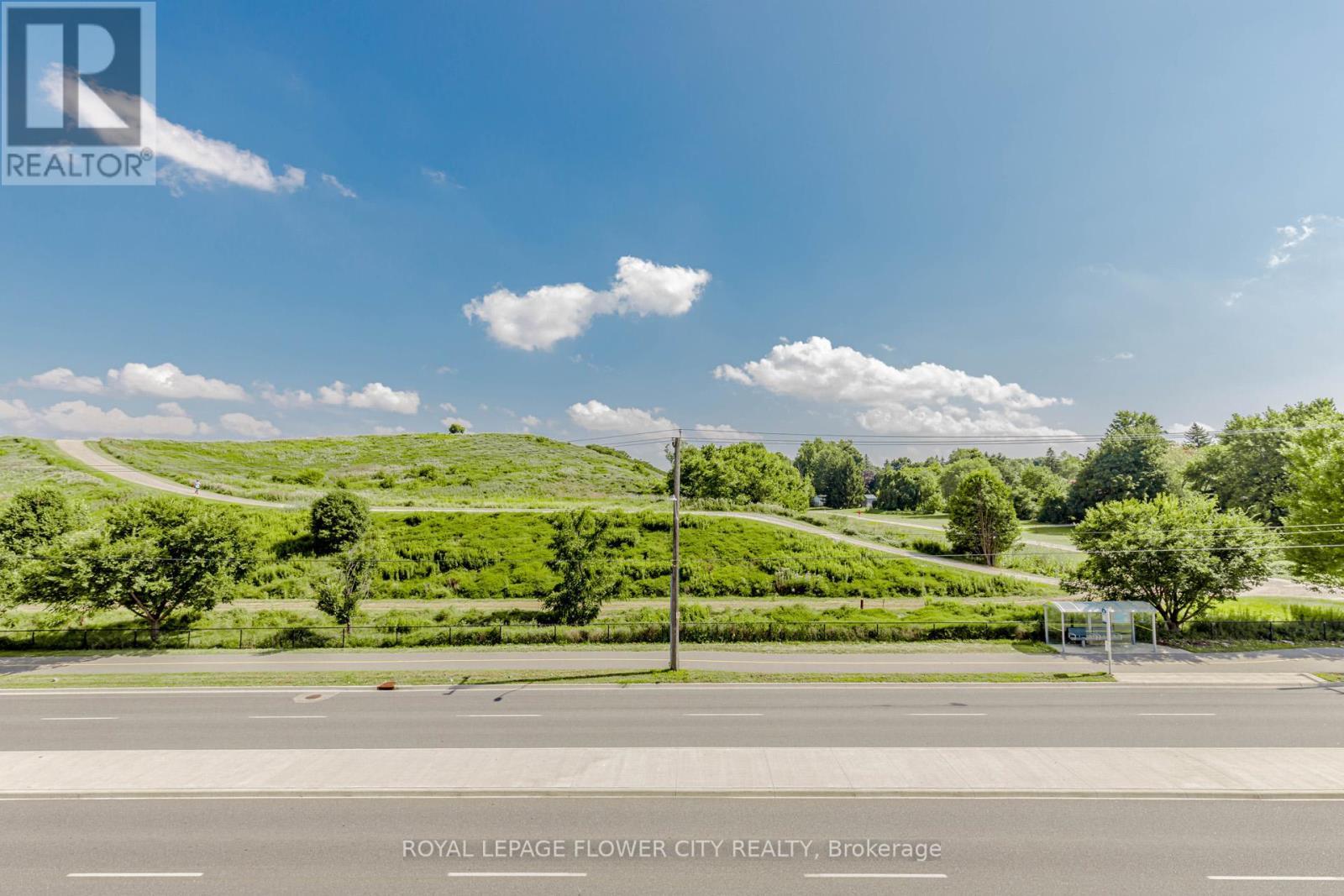 












C13 - 10 PALACE STREET

,
Kitchener,




Ontario
N2E0J3

