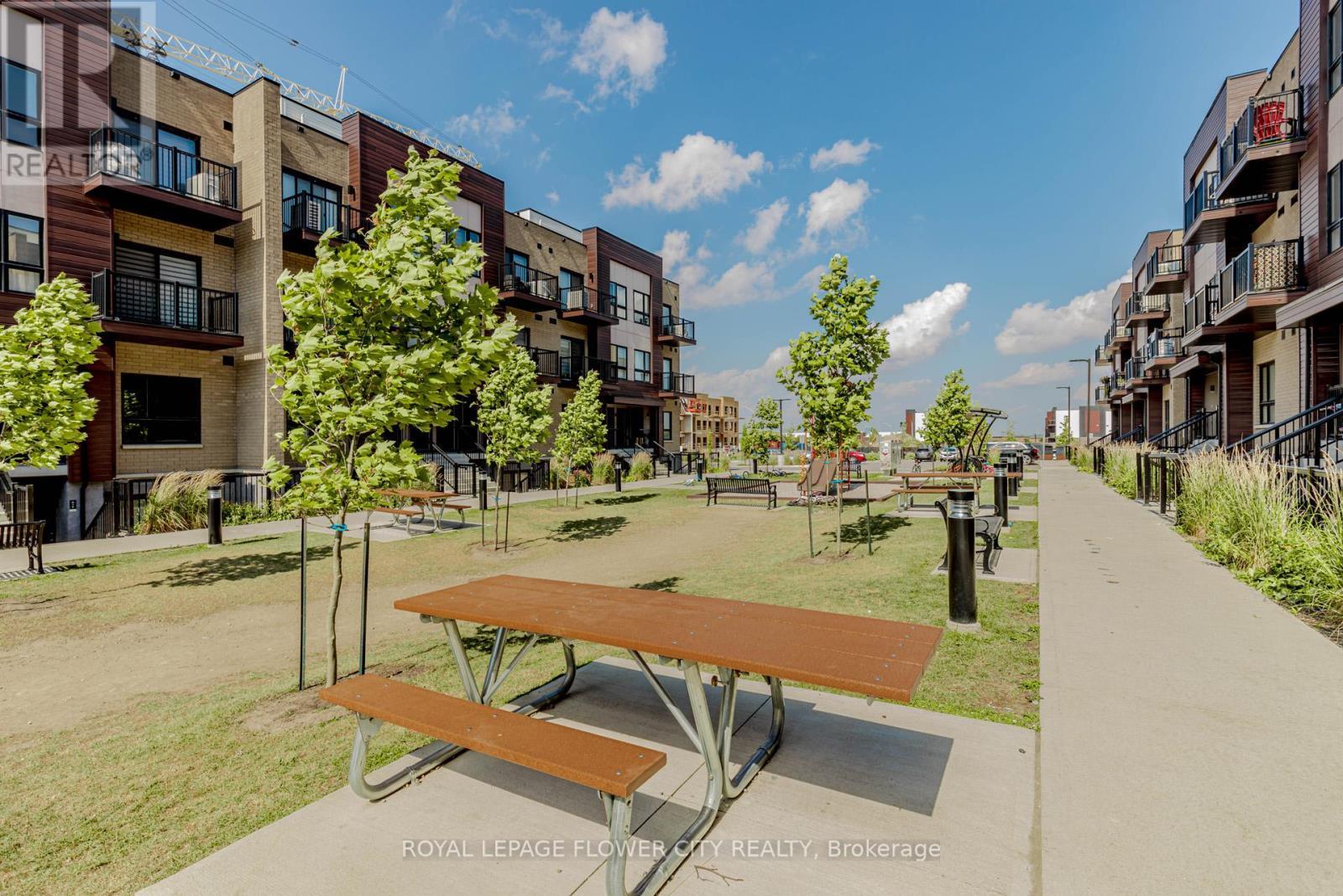 












C13 - 10 PALACE STREET

,
Kitchener,




Ontario
N2E0J3

