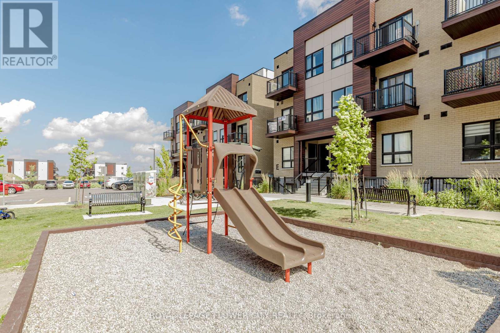 












C13 - 10 PALACE STREET

,
Kitchener,




Ontario
N2E0J3

