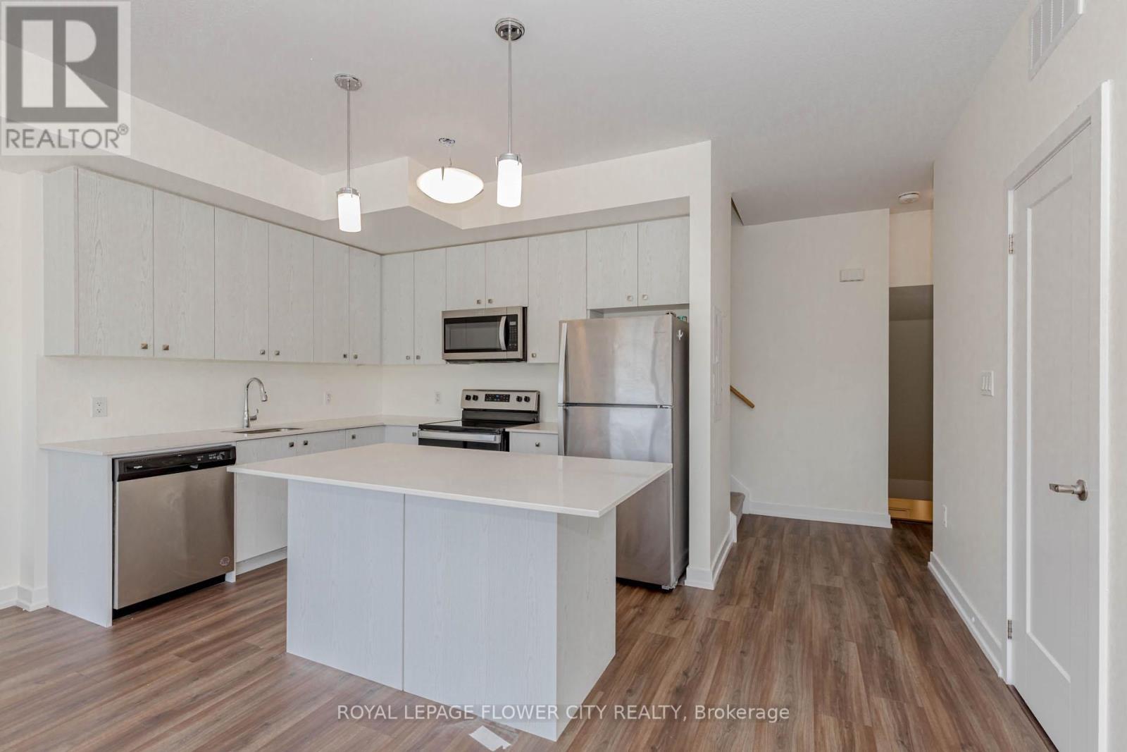 












C13 - 10 PALACE STREET

,
Kitchener,




Ontario
N2E0J3

