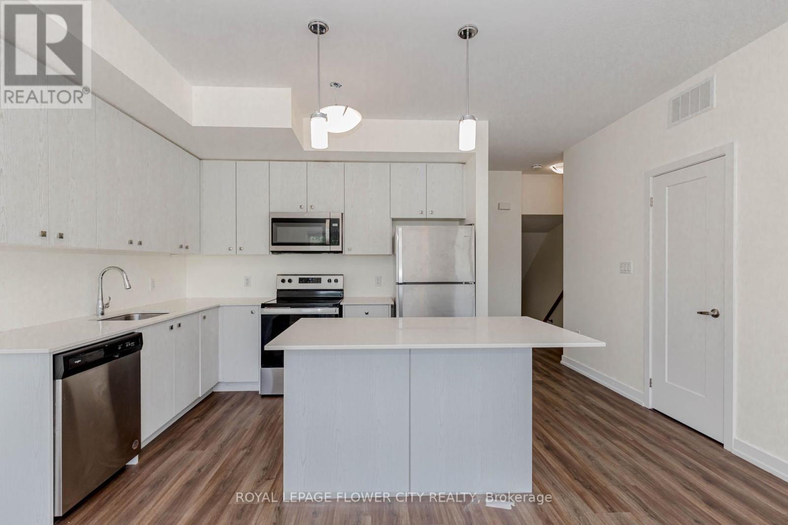 












C13 - 10 PALACE STREET

,
Kitchener,




Ontario
N2E0J3

