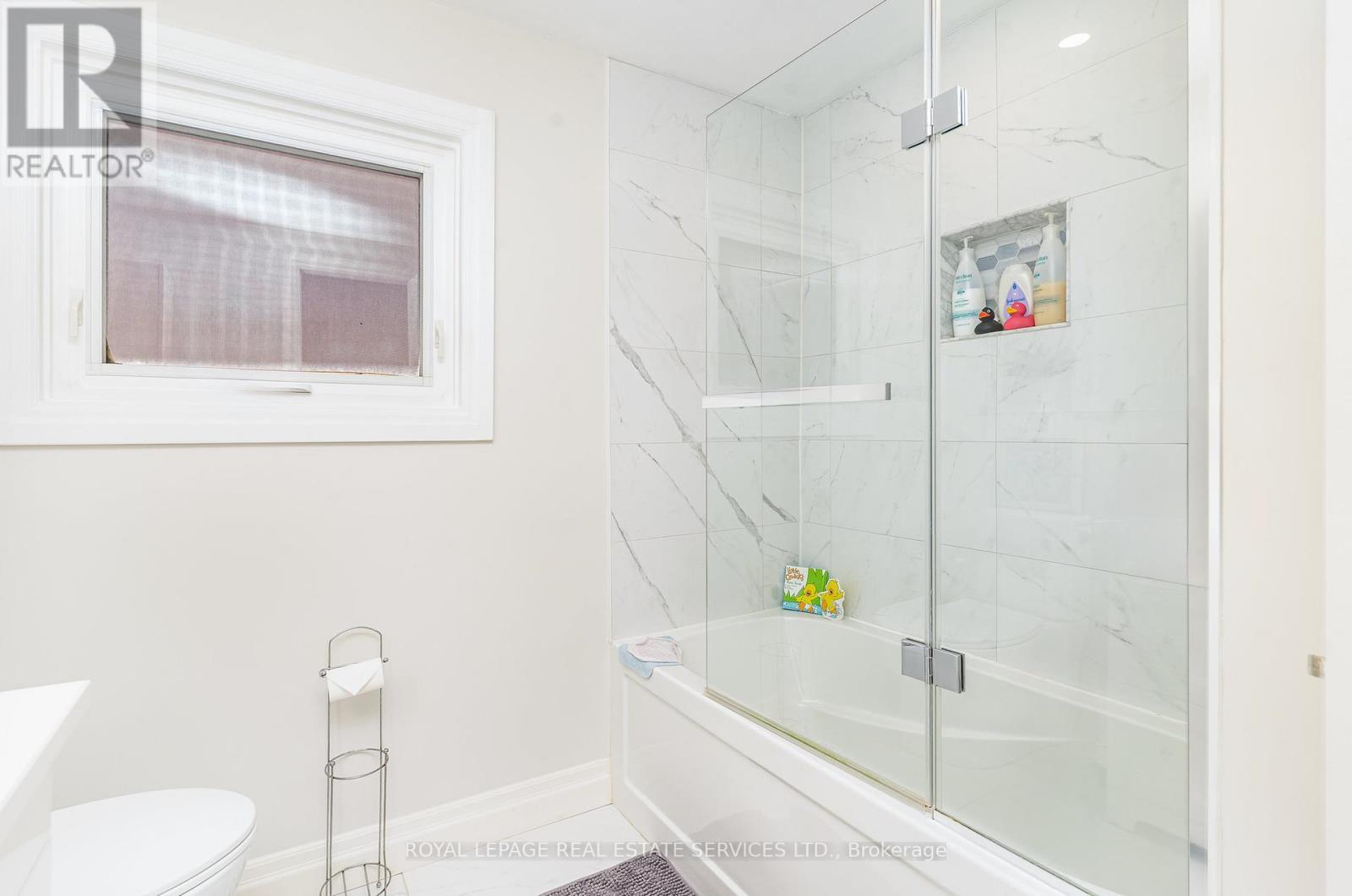 












47 LAFFERTY STREET

,
Toronto,




Ontario
M9C5B5


