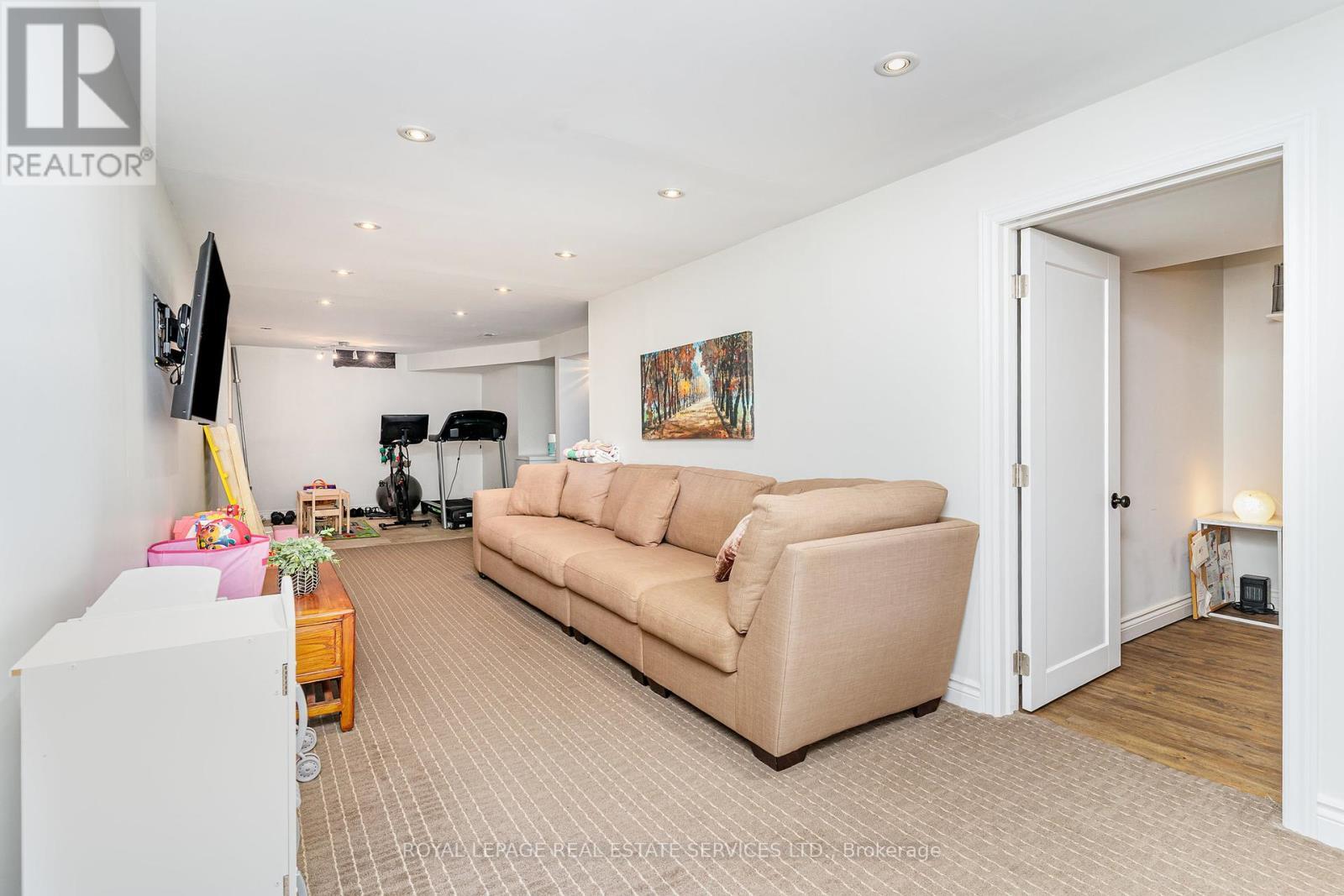 












47 LAFFERTY STREET

,
Toronto,




Ontario
M9C5B5


