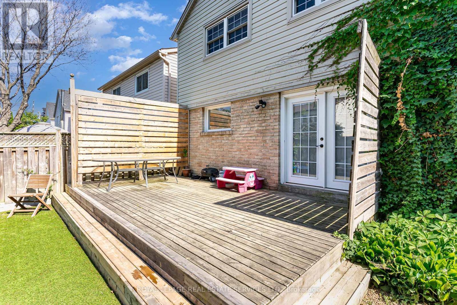 












47 LAFFERTY STREET

,
Toronto,




Ontario
M9C5B5

