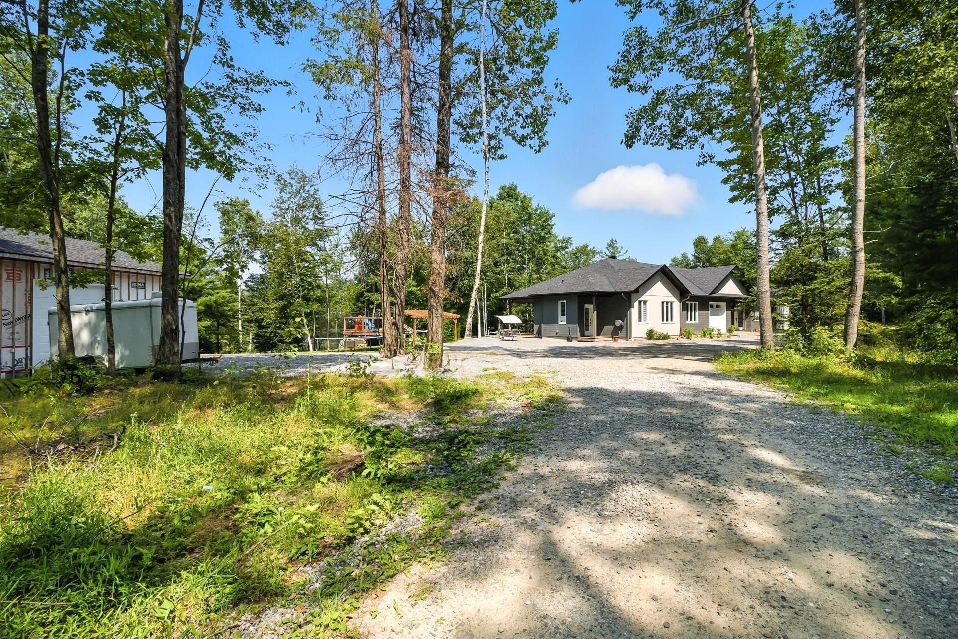 









90


Ch. du Huard

,
Val-des-Bois,




QC
J0X3C0

