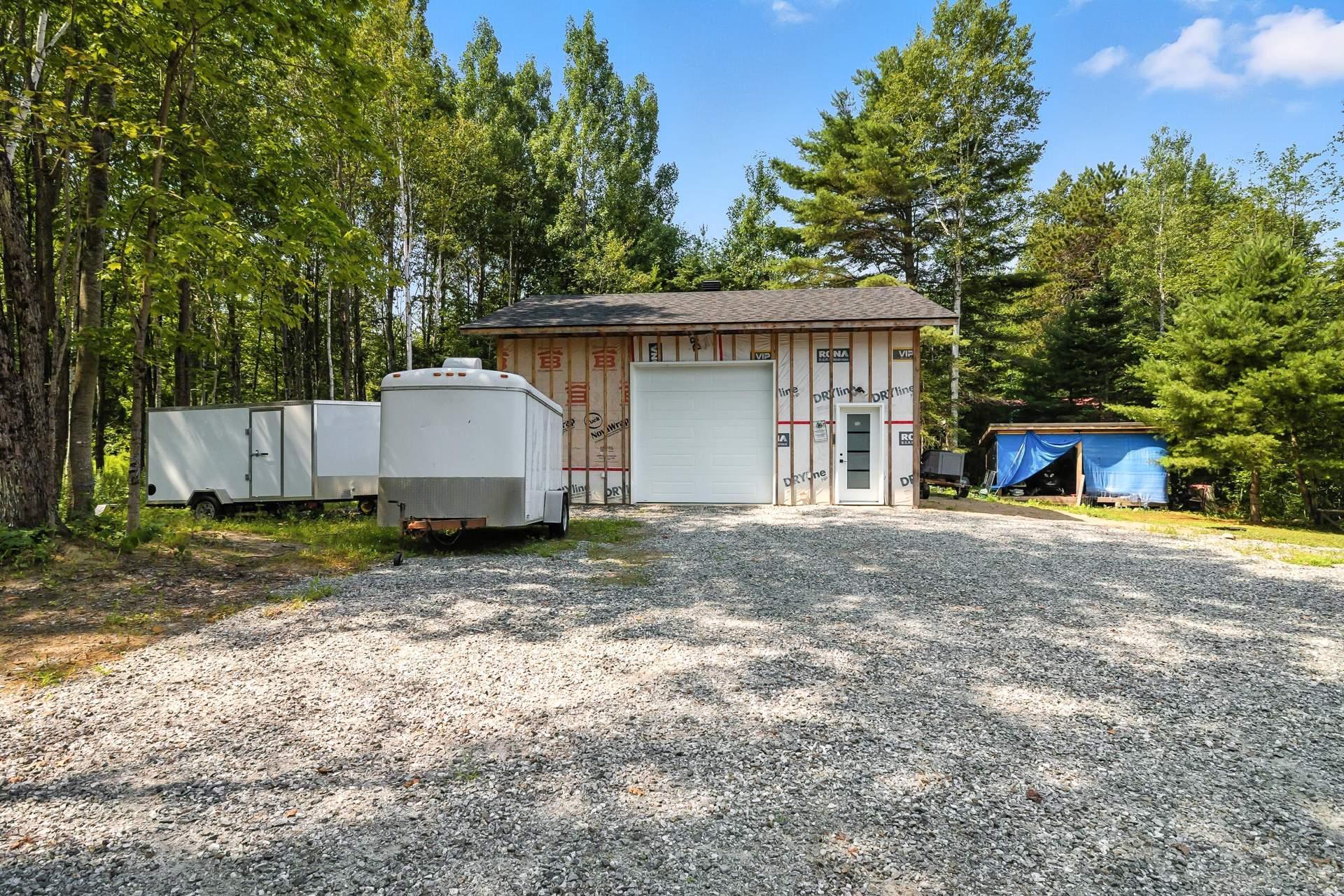 









90


Ch. du Huard

,
Val-des-Bois,




QC
J0X3C0

