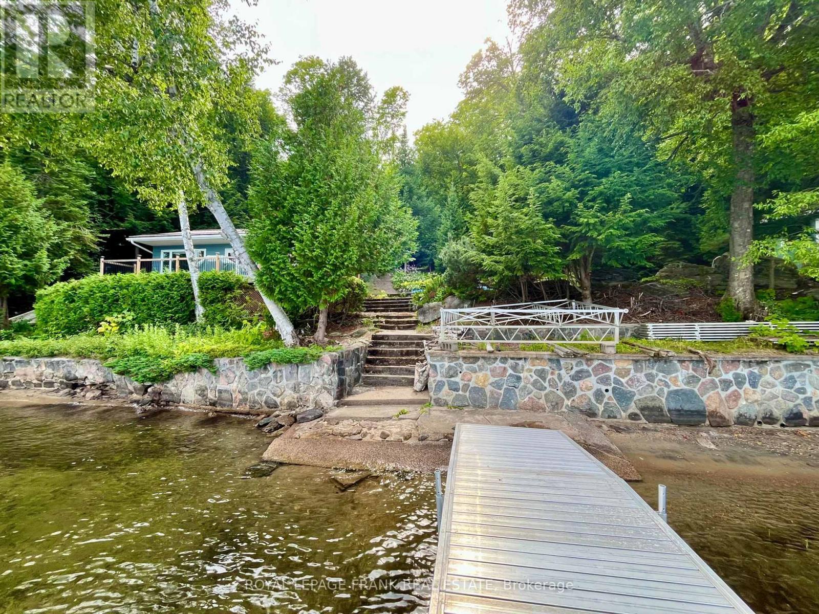 












1700 PAPINEAU LAKE ROAD

,
Hastings Highlands (Wicklow Ward),




Ontario
K0L2R0

