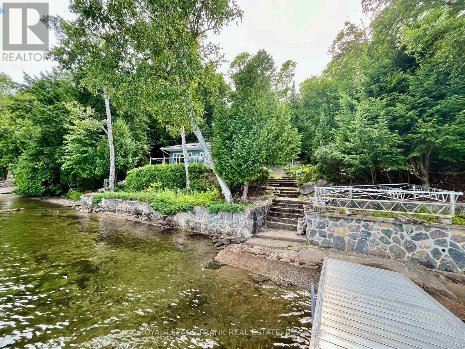 












1700 PAPINEAU LAKE ROAD

,
Hastings Highlands (Wicklow Ward),




Ontario
K0L2R0

