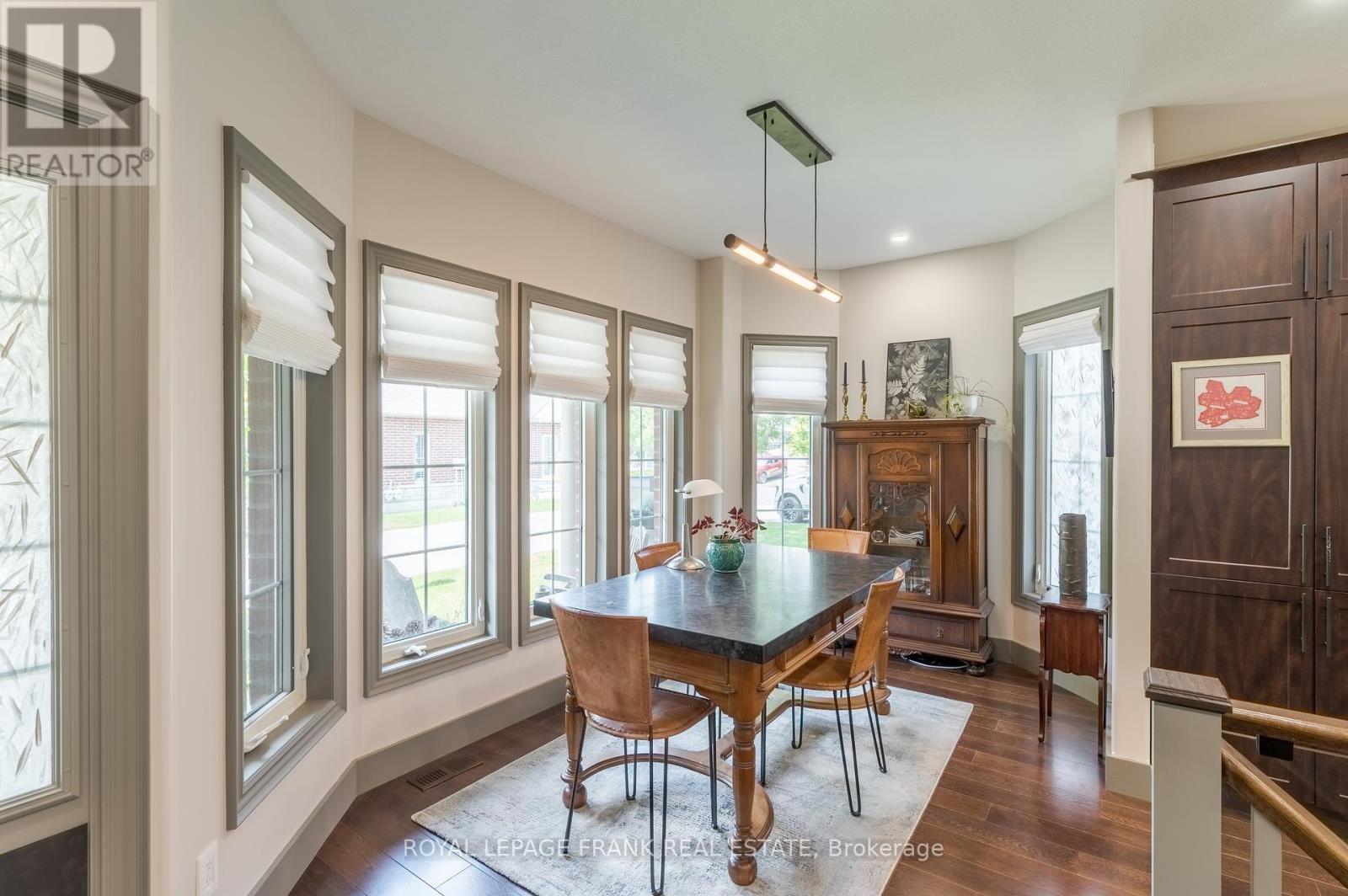 












17 WINGETT WAY

,
Selwyn,




Ontario
K0L2H0


