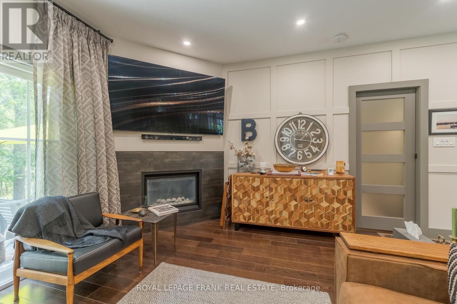 












17 WINGETT WAY

,
Selwyn,




Ontario
K0L2H0

