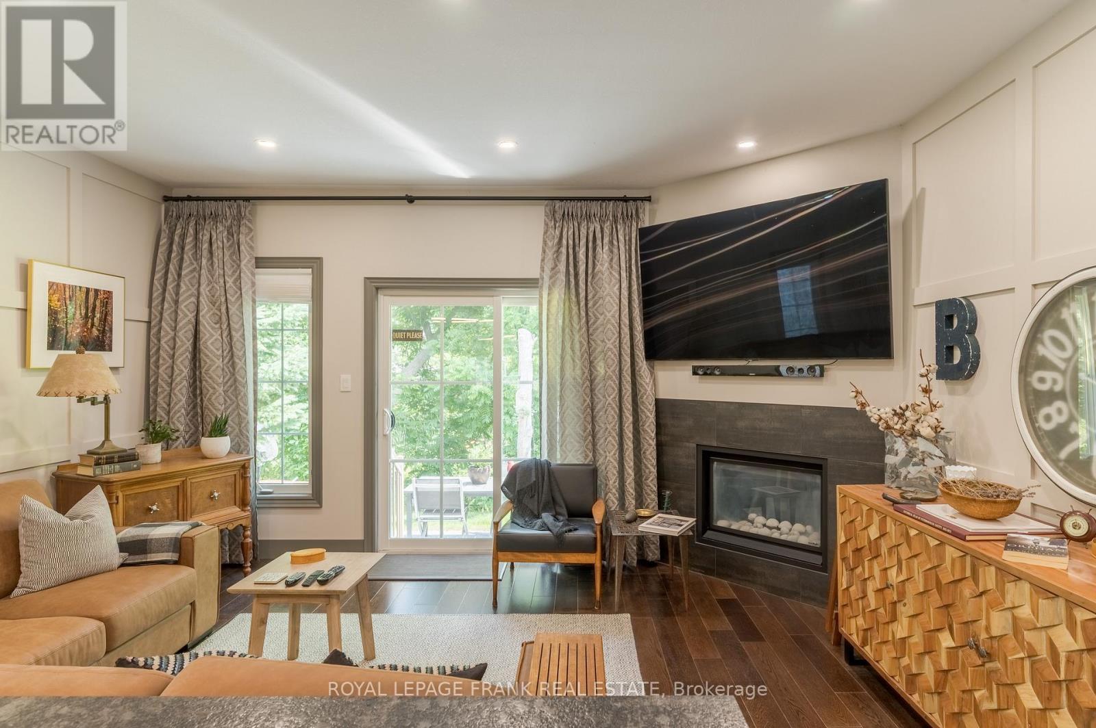 












17 WINGETT WAY

,
Selwyn,




Ontario
K0L2H0

