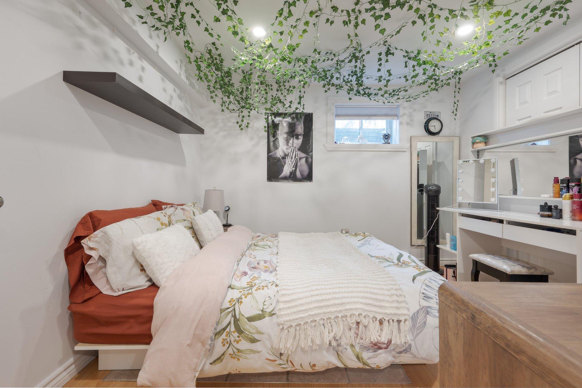 









1560


Rue des Marguerites

,
Saint-Lazare,




QC
J7T2R6

