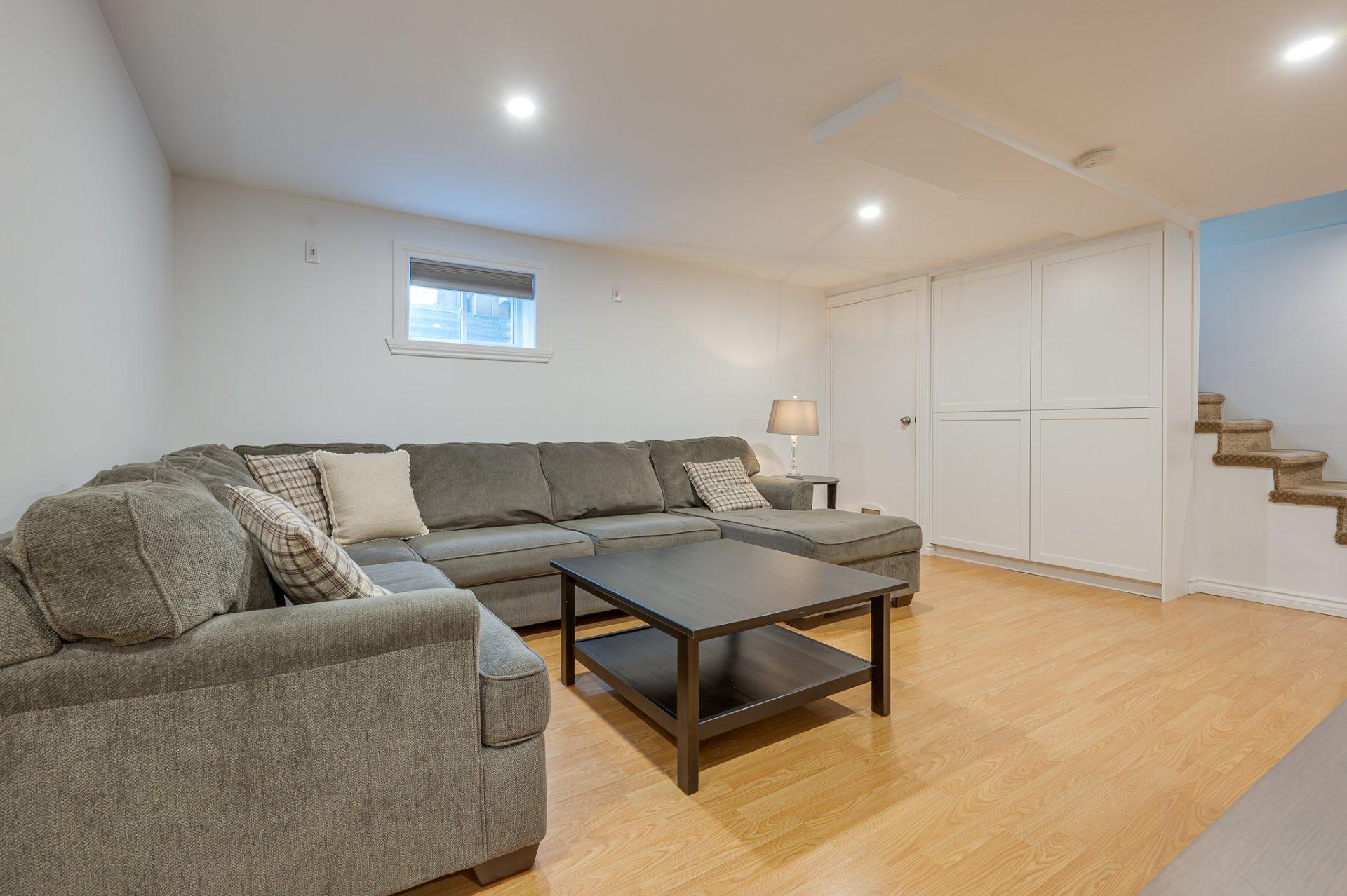 









1560


Rue des Marguerites

,
Saint-Lazare,




QC
J7T2R6

