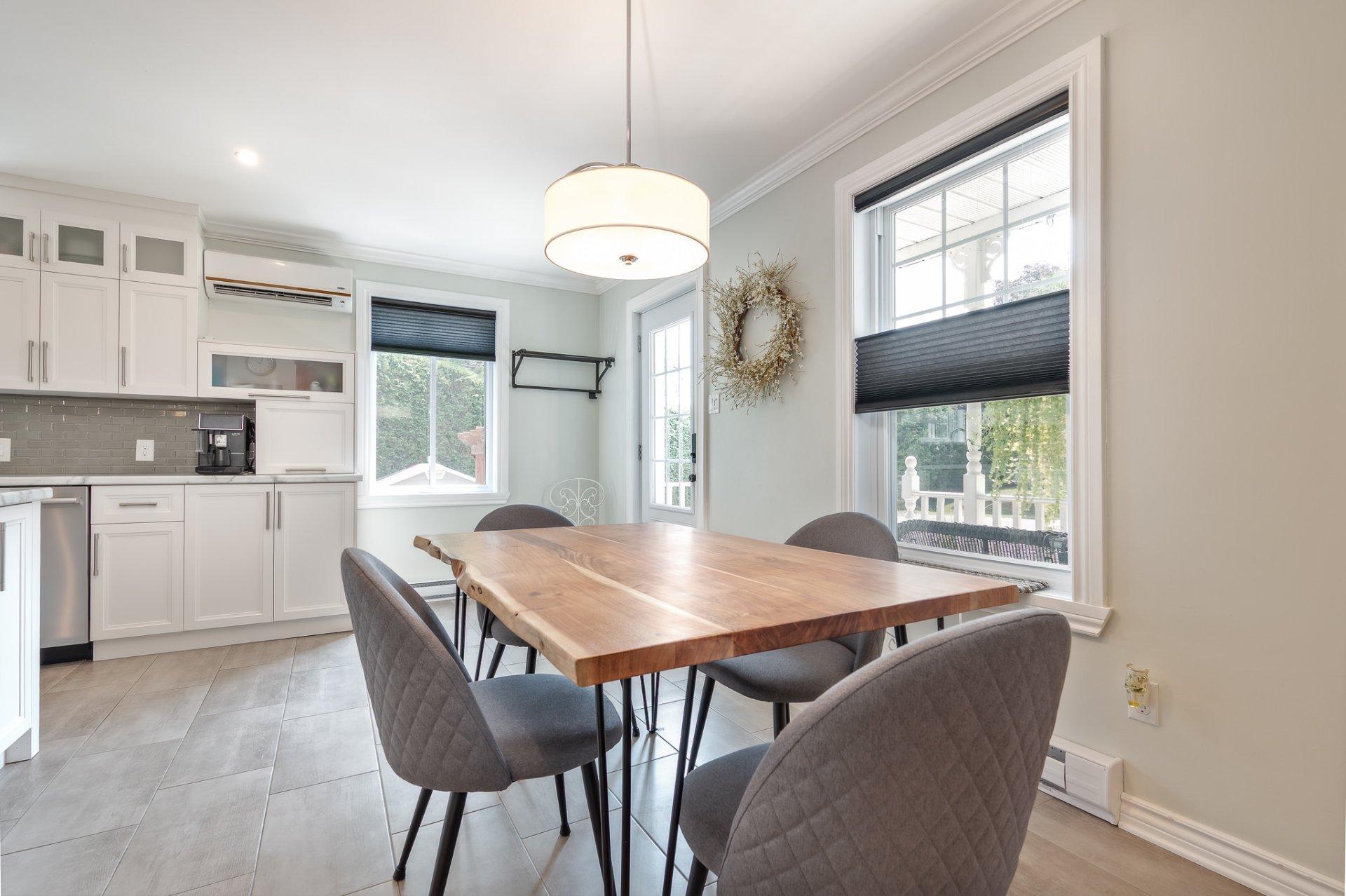 









1560


Rue des Marguerites

,
Saint-Lazare,




QC
J7T2R6


