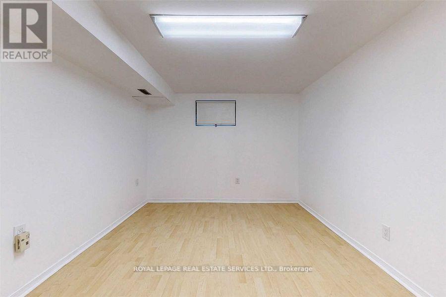












BSMT - 36 BRADSTONE SQUARE

,
Toronto,




Ontario
M1B1W2

