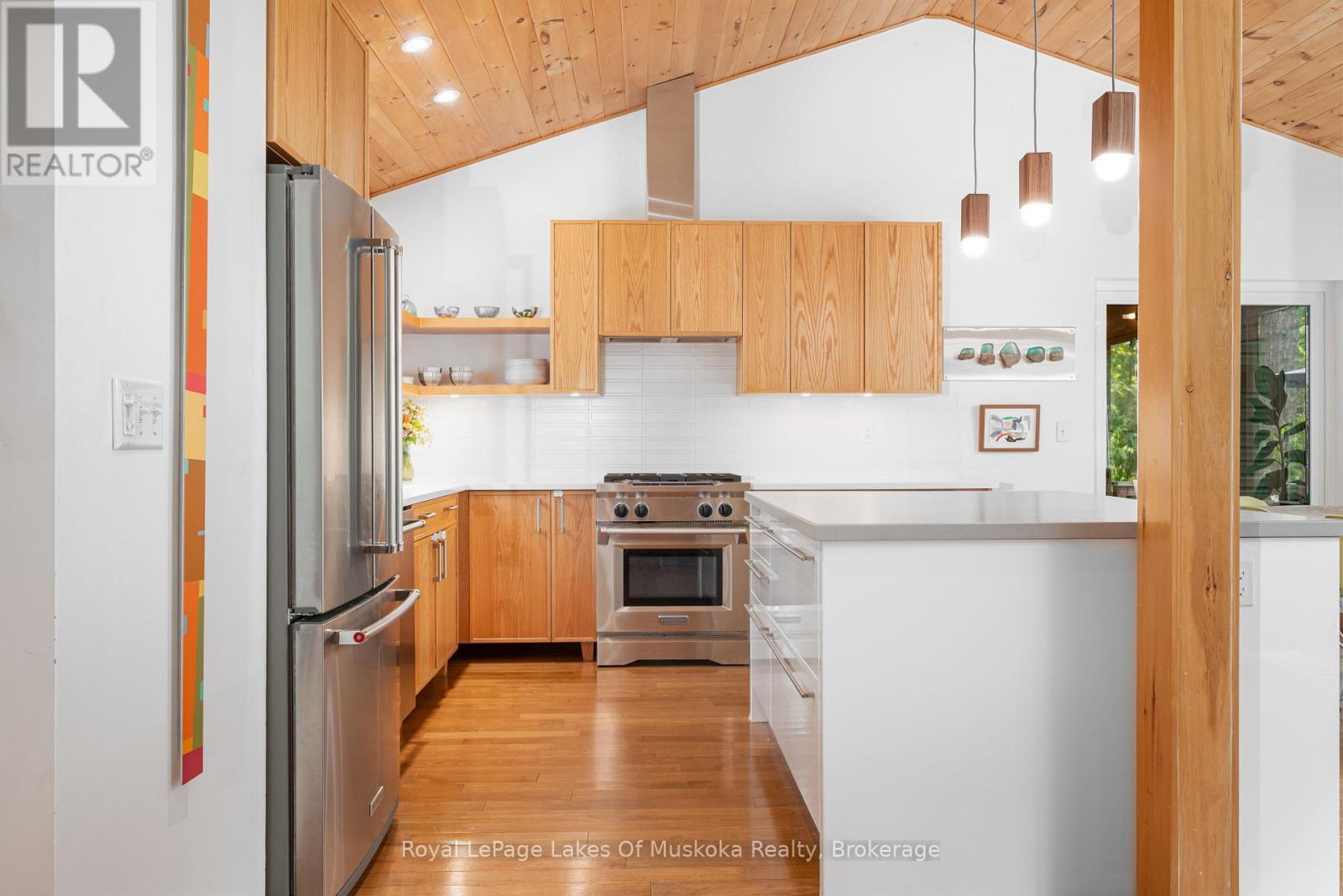 












30 FOREST ROAD

,
Kawartha Lakes (Fenelon),




Ontario
K0M1M0

