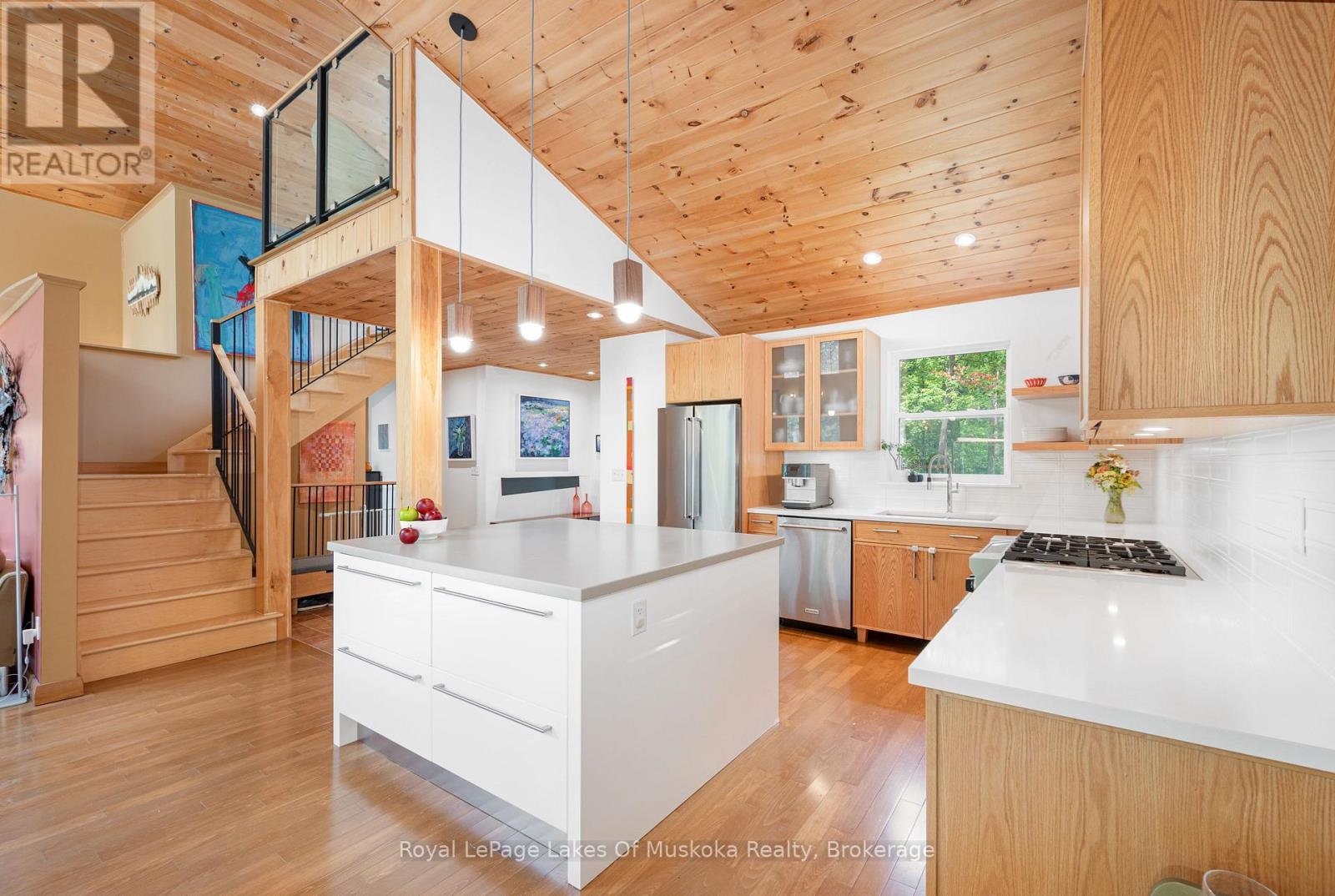 












30 FOREST ROAD

,
Kawartha Lakes (Fenelon),




Ontario
K0M1M0

