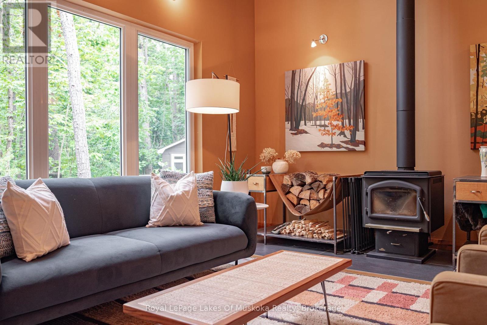 












30 FOREST ROAD

,
Kawartha Lakes (Fenelon),




Ontario
K0M1M0

