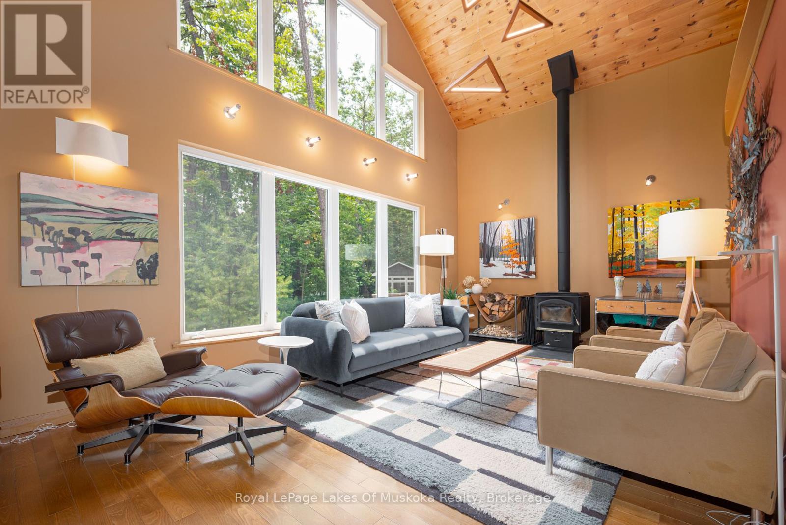 












30 FOREST ROAD

,
Kawartha Lakes (Fenelon),




Ontario
K0M1M0

