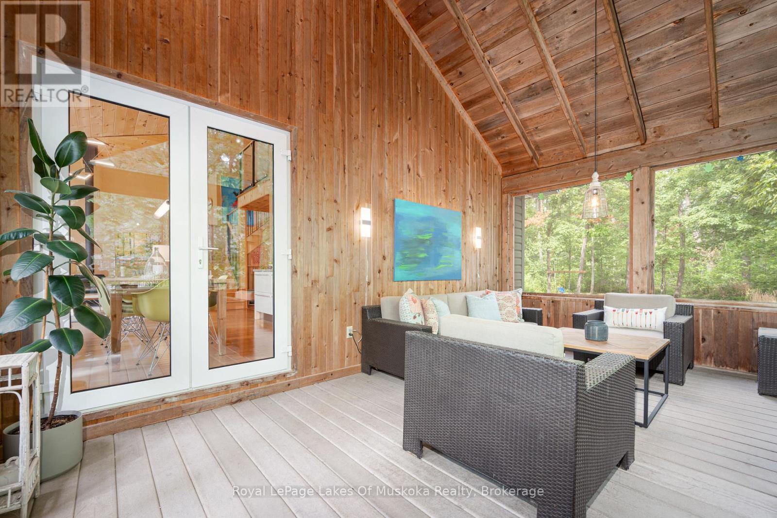 












30 FOREST ROAD

,
Kawartha Lakes (Fenelon),




Ontario
K0M1M0

