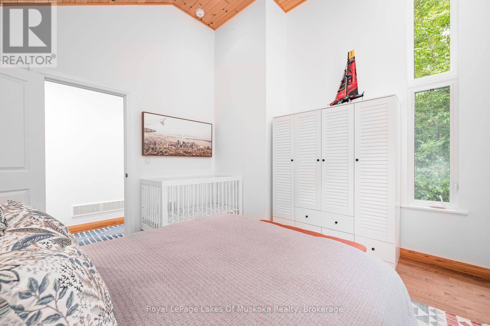 












30 FOREST ROAD

,
Kawartha Lakes (Fenelon),




Ontario
K0M1M0

