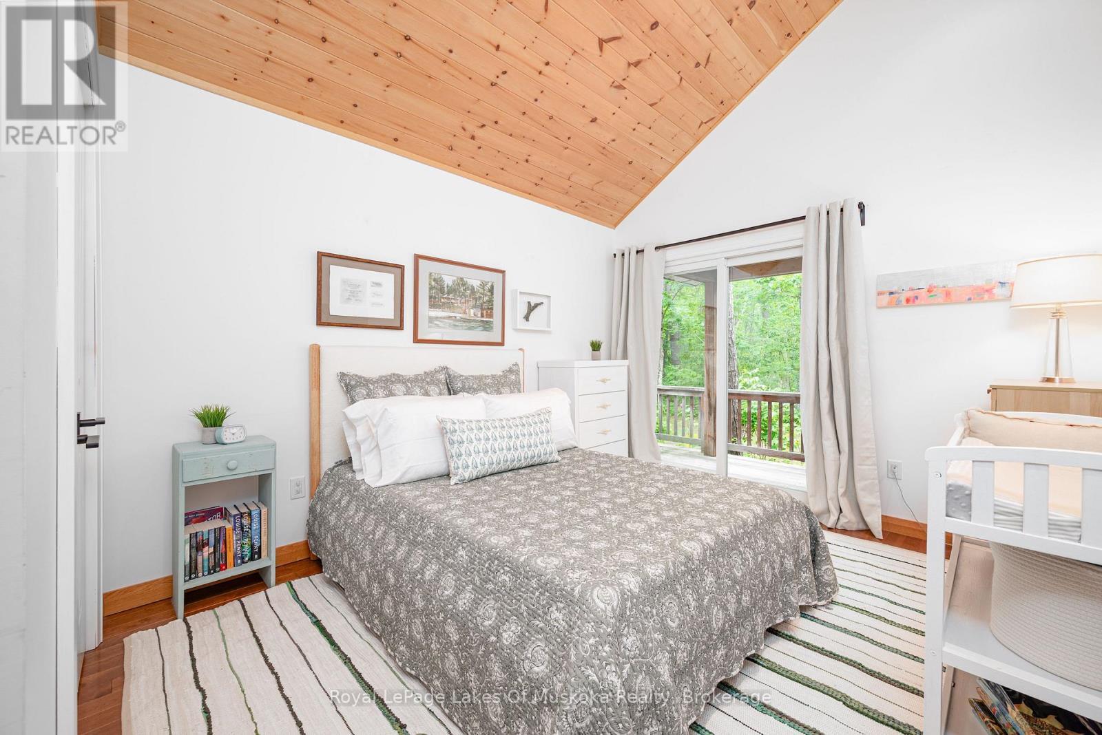 












30 FOREST ROAD

,
Kawartha Lakes (Fenelon),




Ontario
K0M1M0

