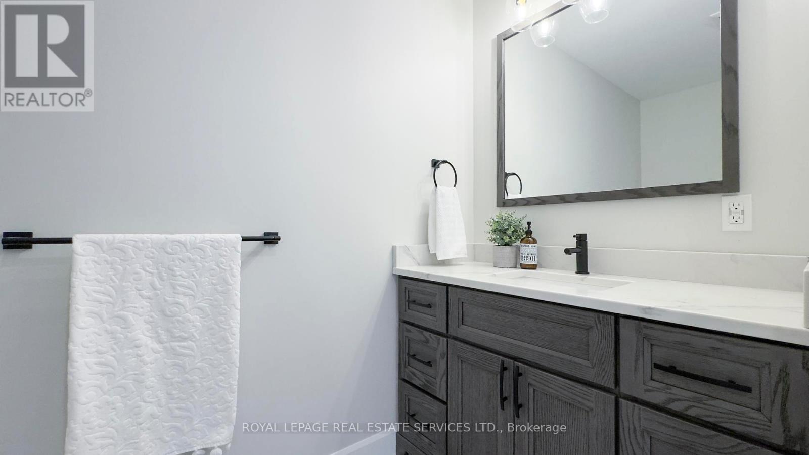 












139 SHEARWATER TRAIL

,
Goderich,




Ontario
N7A0C7

