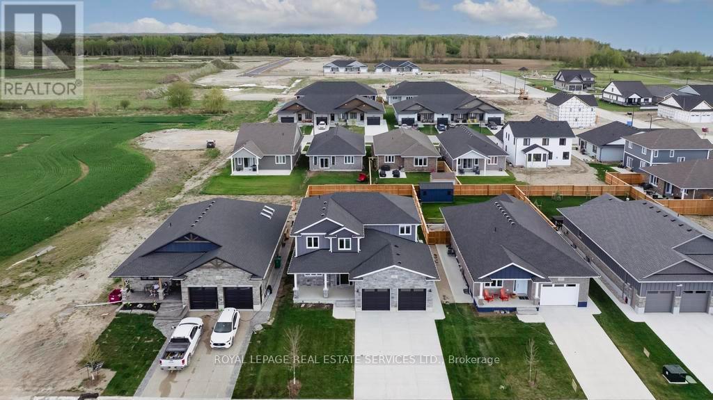 












139 SHEARWATER TRAIL

,
Goderich,




Ontario
N7A0C7

