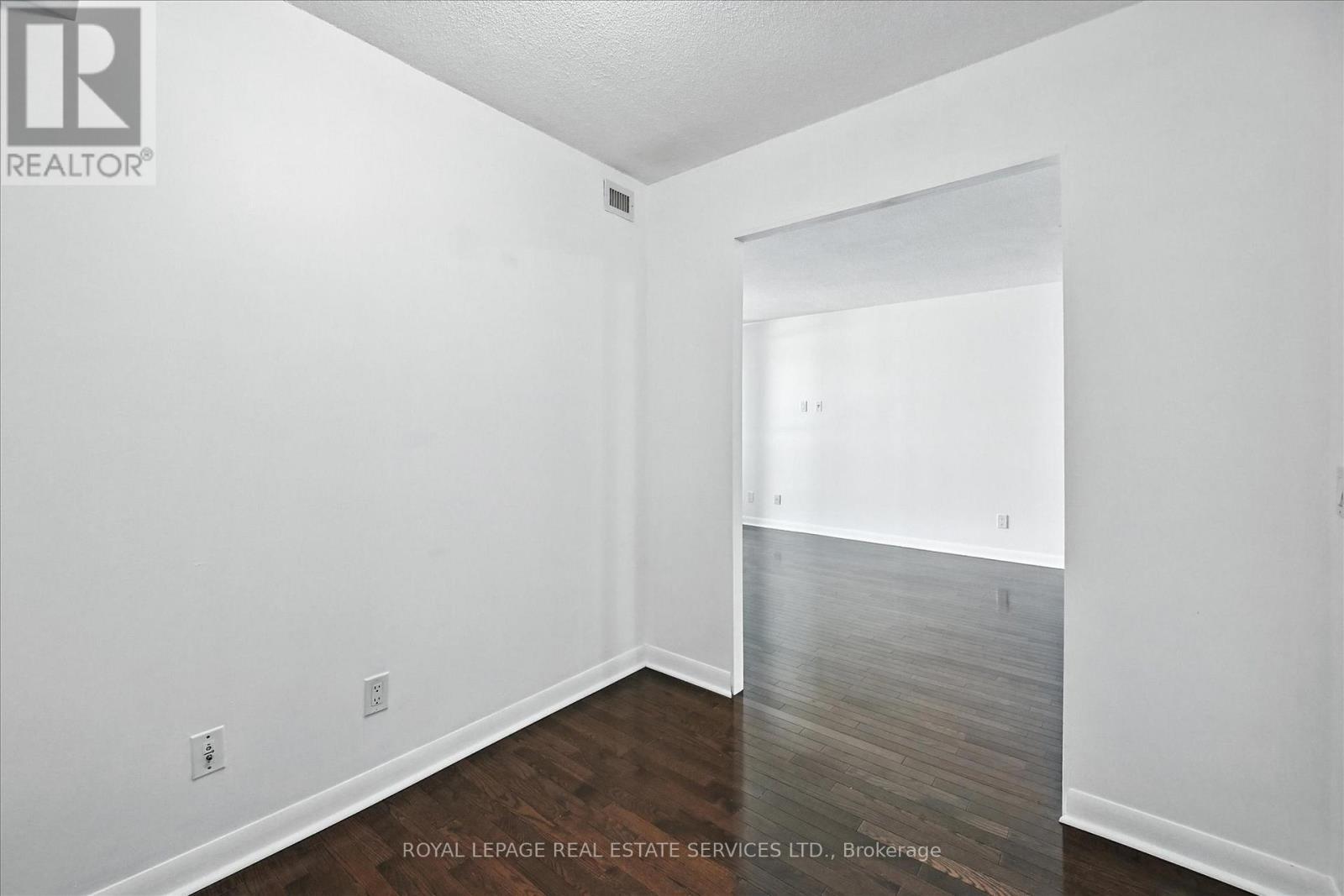 












1511 - 235 SHERWAY GARDENS ROAD

,
Toronto,




Ontario
M9C0A2

