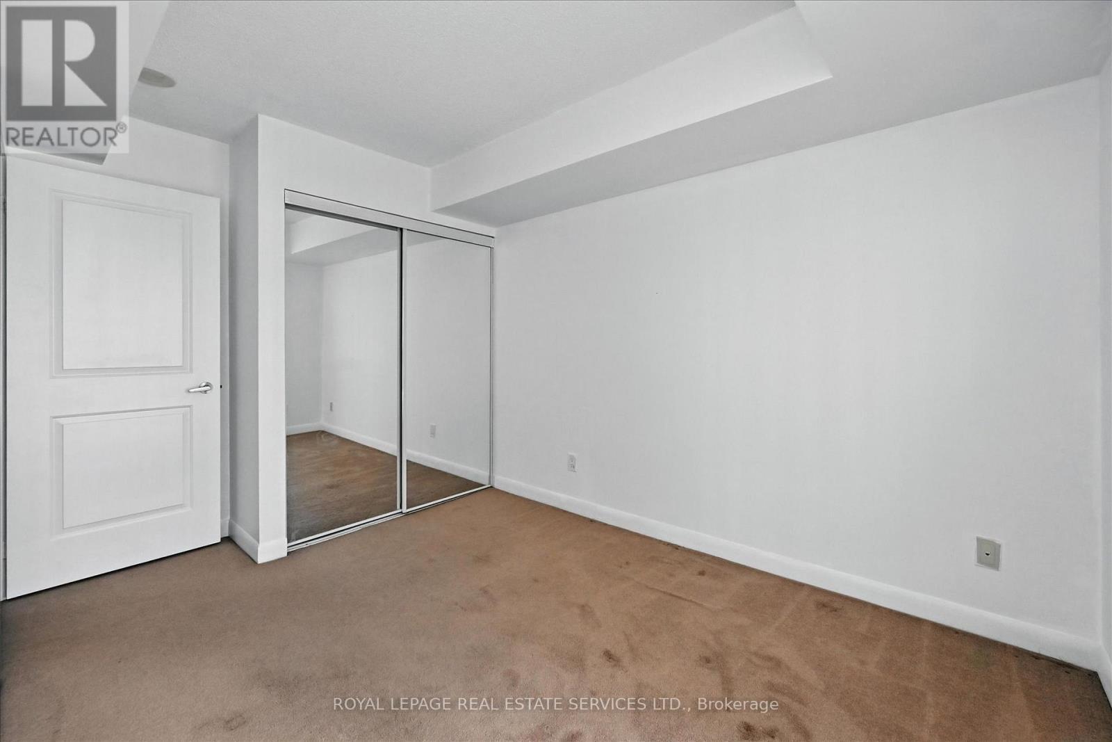 












1511 - 235 SHERWAY GARDENS ROAD

,
Toronto,




Ontario
M9C0A2

