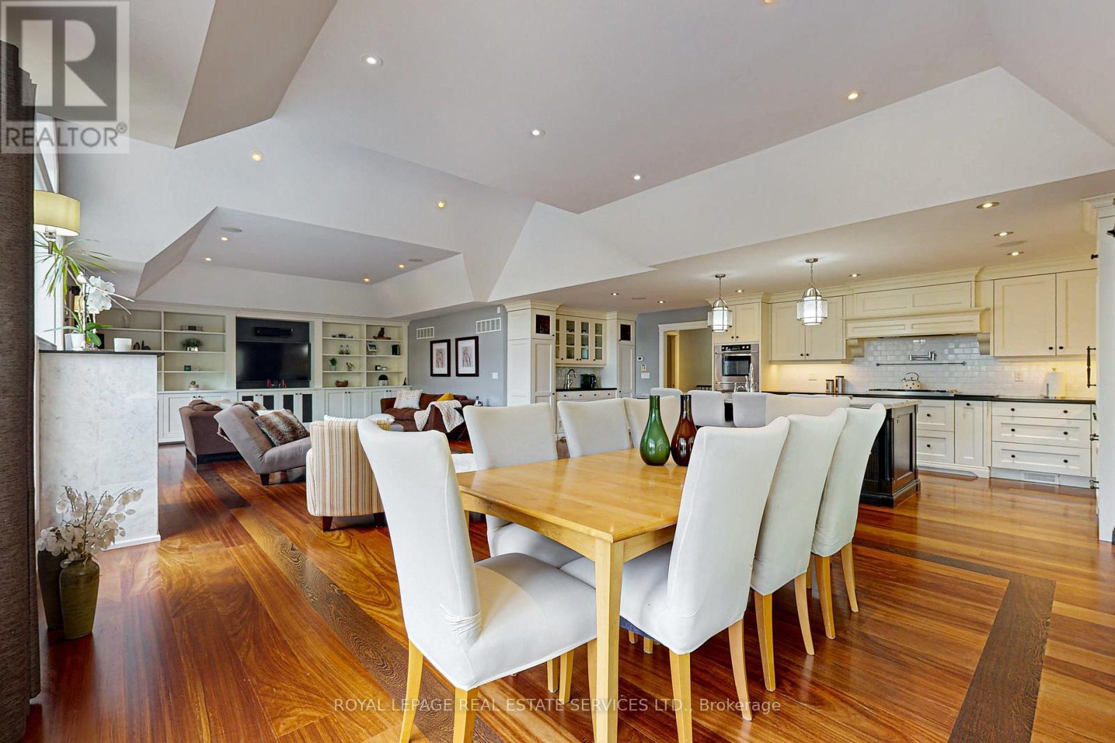 












159 VIEWBANK CRESCENT

,
Oakville,




Ontario
L6L1R3

