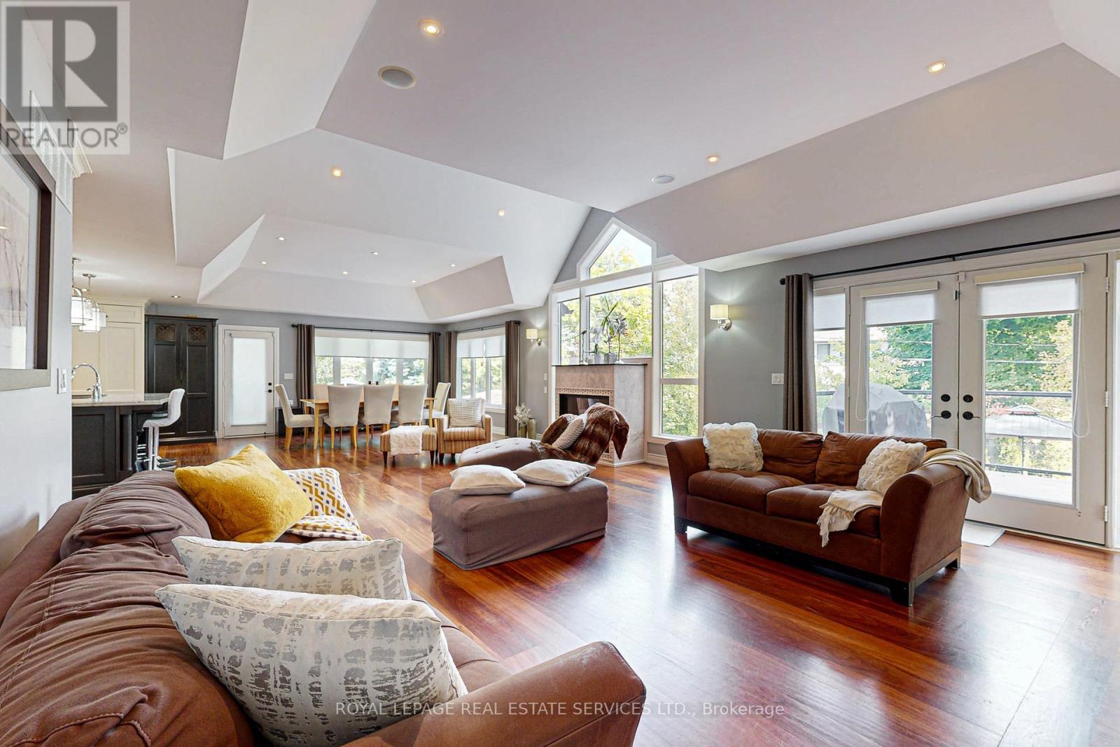 












159 VIEWBANK CRESCENT

,
Oakville,




Ontario
L6L1R3

