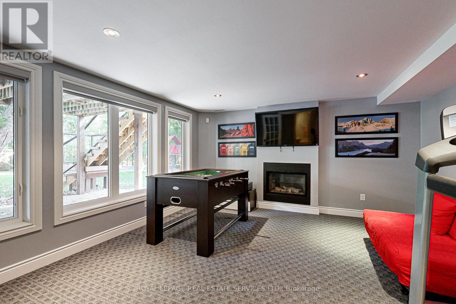 












159 VIEWBANK CRESCENT

,
Oakville,




Ontario
L6L1R3

