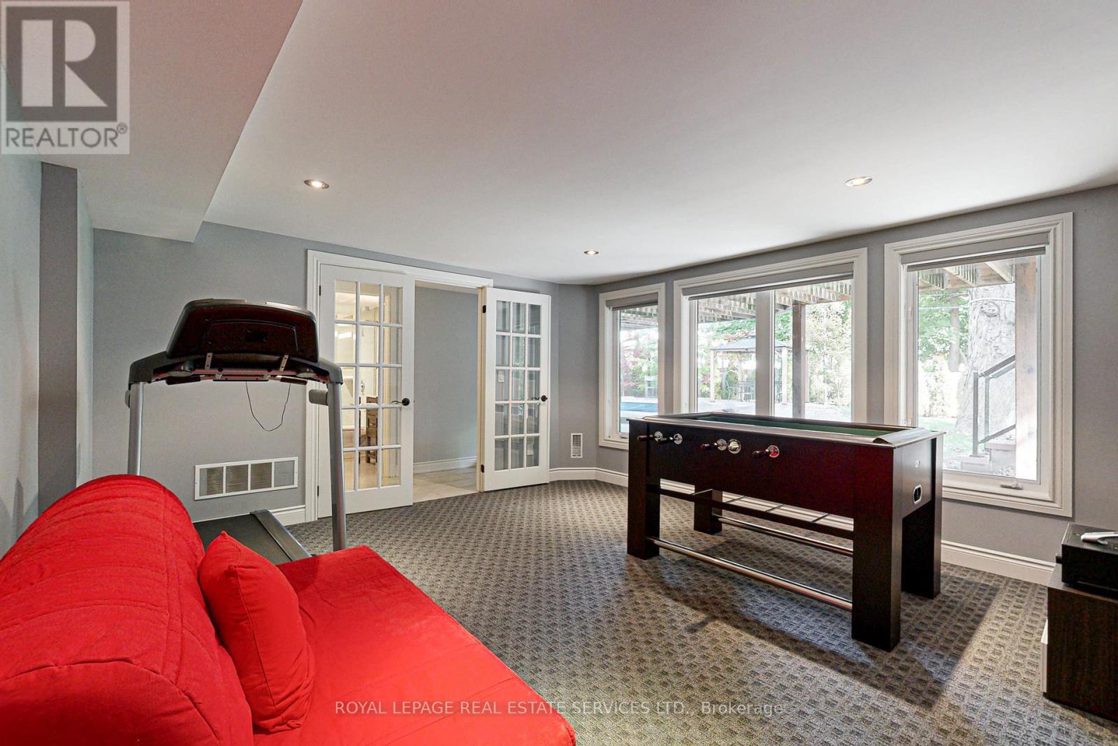 












159 VIEWBANK CRESCENT

,
Oakville,




Ontario
L6L1R3

