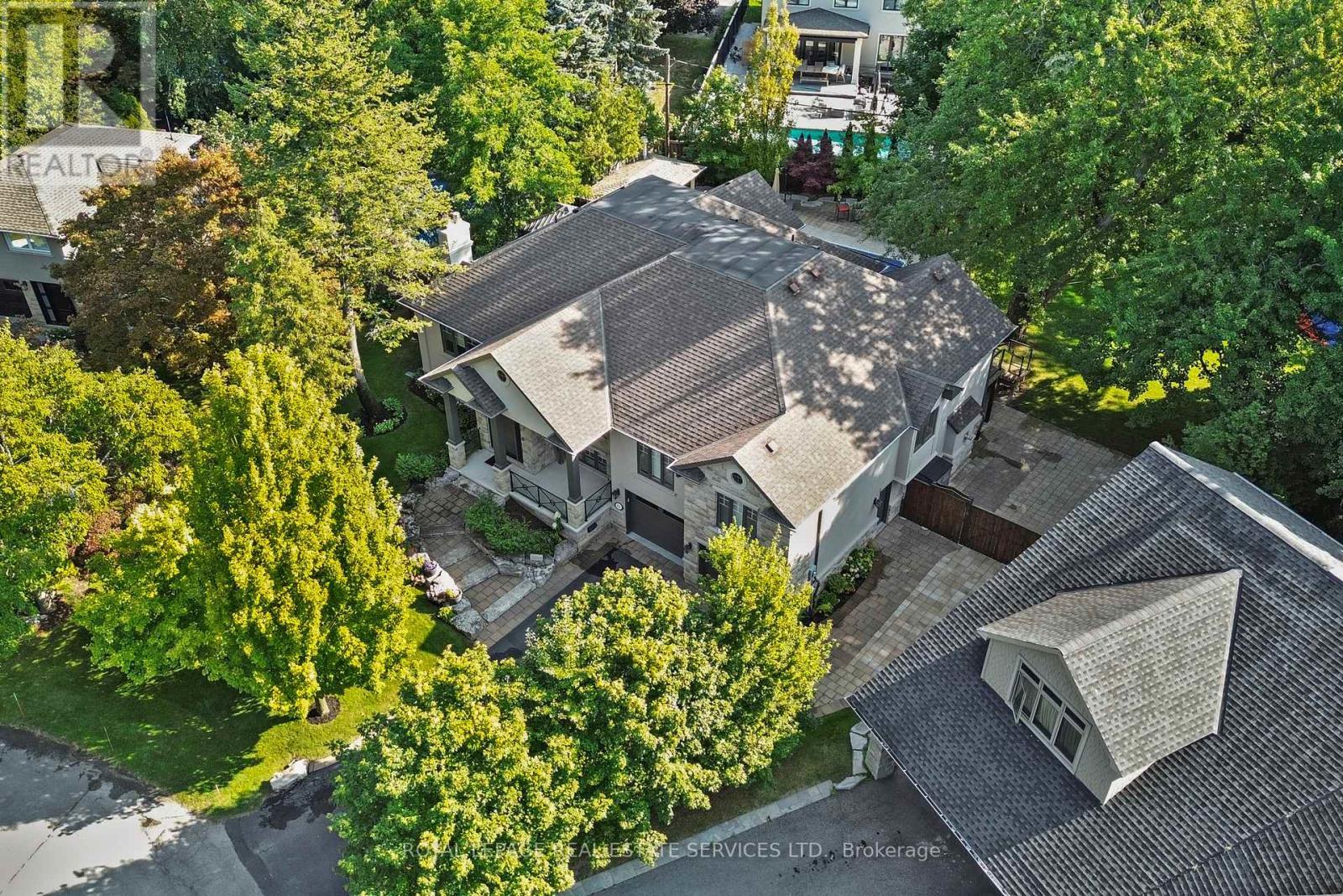 












159 VIEWBANK CRESCENT

,
Oakville,




Ontario
L6L1R3

