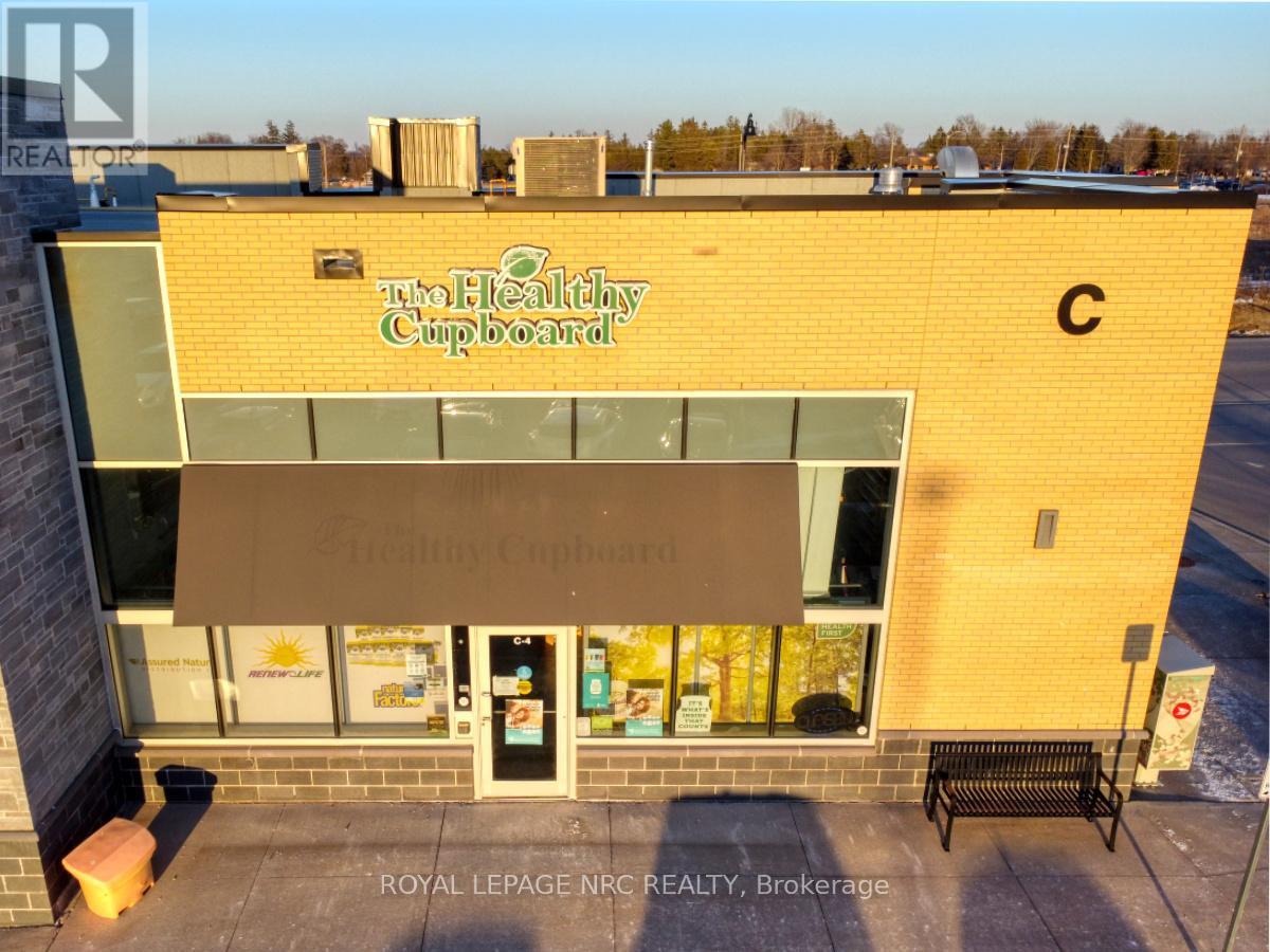 












C-4 - 130 20 HIGHWAY E

,
Pelham (Fonthill),




Ontario
L0S1E6

