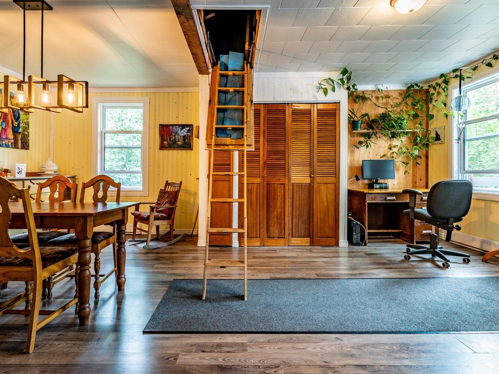 









111


Rue Marc

,
Saint-Élie-de-Caxton,




QC
G0X2N0

