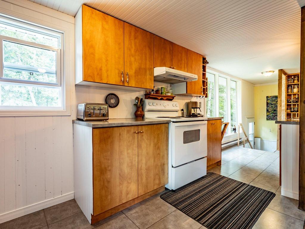 









111


Rue Marc

,
Saint-Élie-de-Caxton,




QC
G0X2N0

