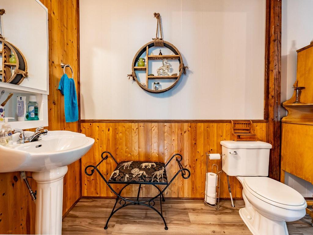 









111


Rue Marc

,
Saint-Élie-de-Caxton,




QC
G0X2N0

