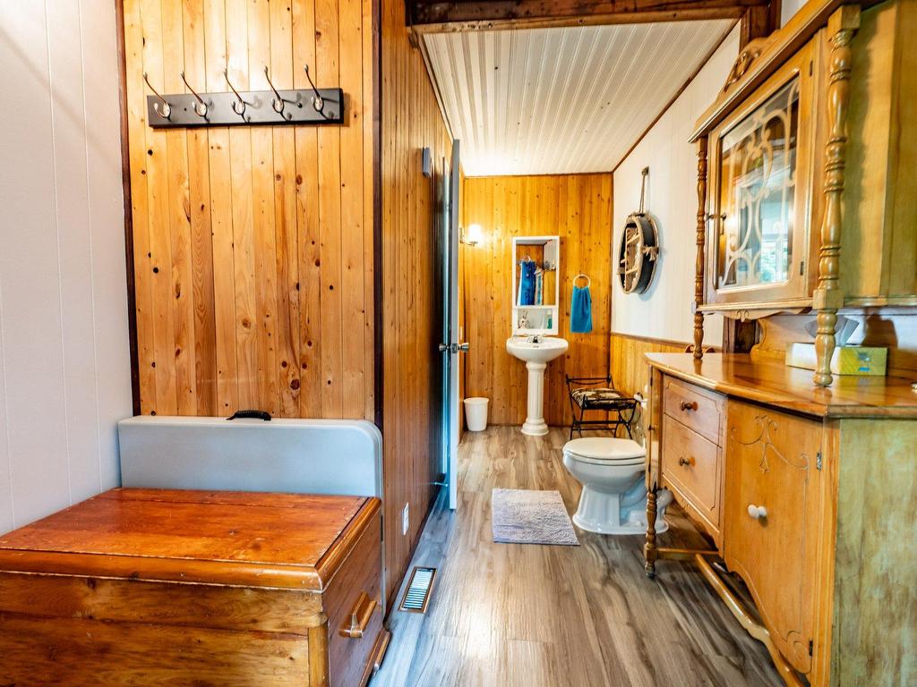 









111


Rue Marc

,
Saint-Élie-de-Caxton,




QC
G0X2N0

