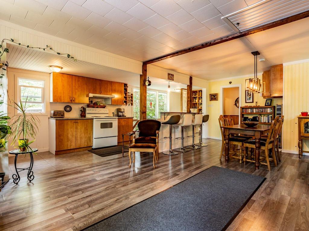 









111


Rue Marc

,
Saint-Élie-de-Caxton,




QC
G0X2N0

