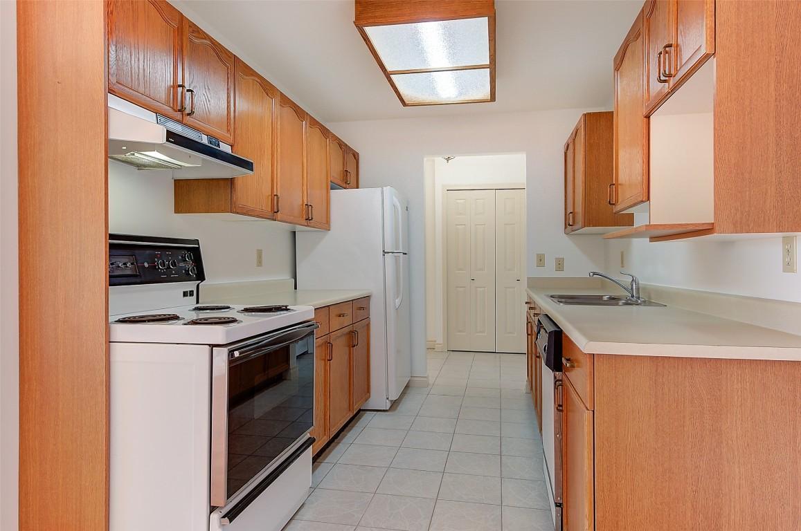 









3815


Brown

Road, 205,
West Kelowna,




BC
V4T 1R8

